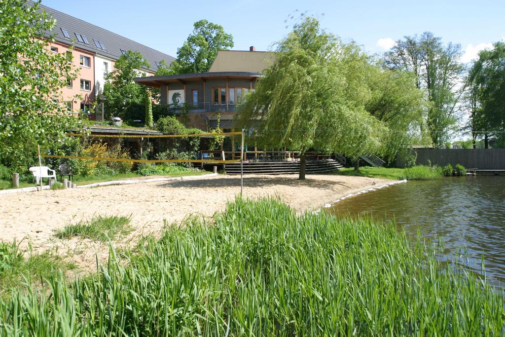 Seminar- Und Gaestehaus Flussbad Gartenstrasse Berlin Eksteriør billede
