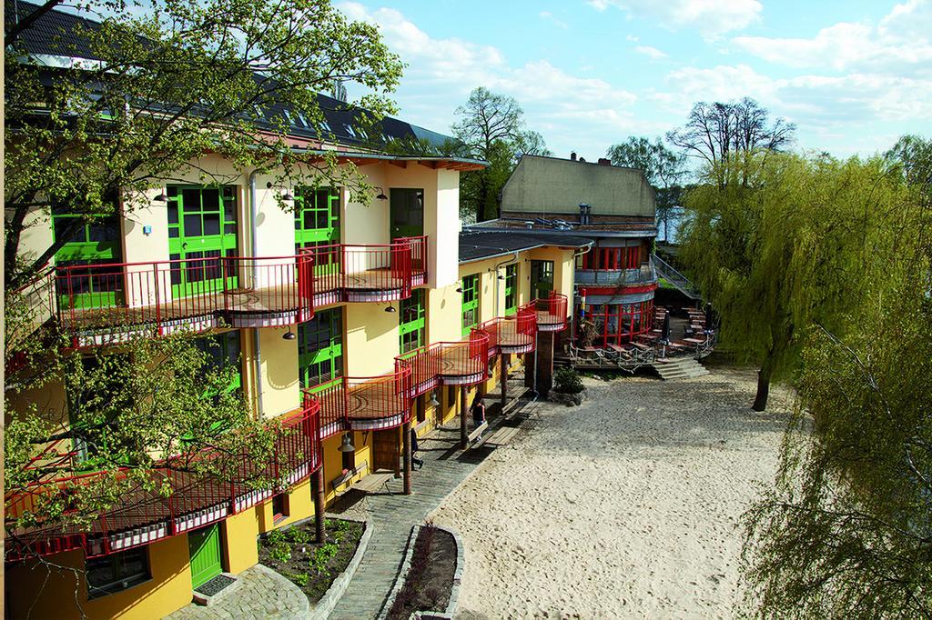 Seminar- Und Gaestehaus Flussbad Gartenstrasse Berlin Eksteriør billede